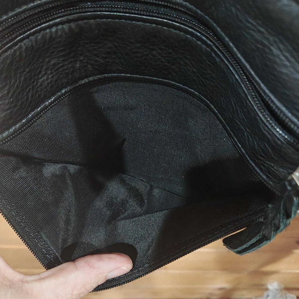 SAS Crossbody Purse Bag Black Pebbled Leather Small Zippered Top Made In USA ZA4 - Picture 5 of 10